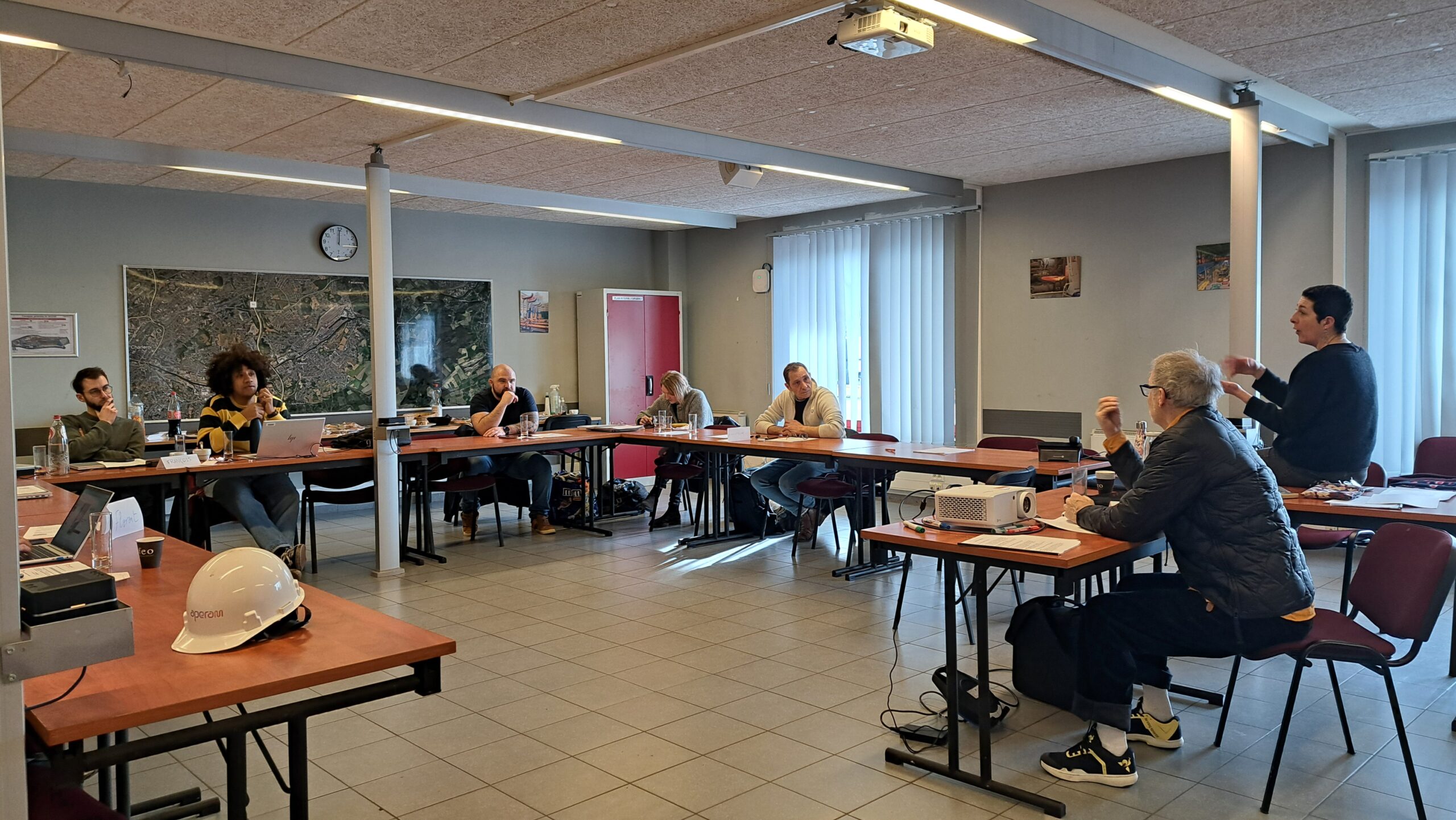 Renforcer la sécurité par le pouvoir du dialogue